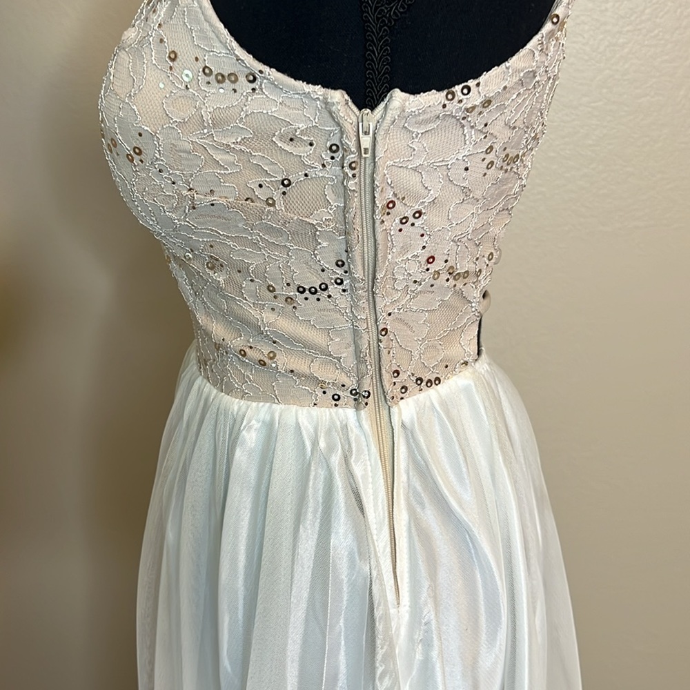 Prom Dress - Picture 4 of 10